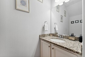 Pogos Paradise Townhome