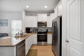 Pogos Paradise Townhome