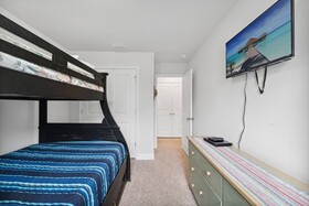 Pogos Paradise Townhome