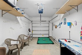 Pogos Paradise Townhome