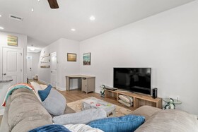 Pogos Paradise Townhome