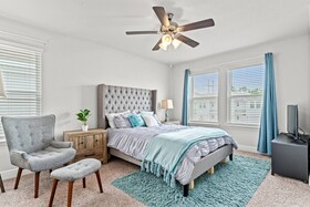 Pogos Paradise Townhome