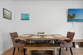 Pogos Paradise Townhome