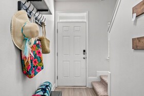 Pogos Paradise Townhome