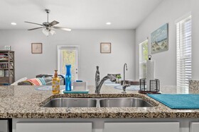Pogos Paradise Townhome