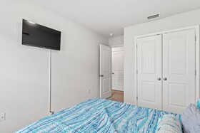Pogos Paradise Townhome