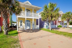 SummerTowne by RedAwning
