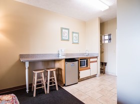 The Driftwood Lodge