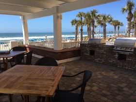The Driftwood Lodge