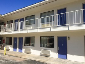 Motel 6 Pensacola West