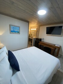 American Inn