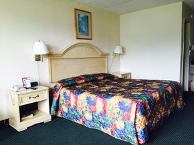 Garden Inn & Suites