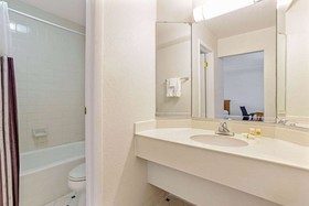 La Quinta Inn by Wyndham Tampa Bay Pinellas Park Clearwater