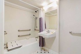 La Quinta Inn by Wyndham Tampa Bay Pinellas Park Clearwater
