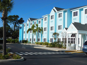 Microtel Inn & Suites by Wyndham Port Charlotte