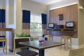 Microtel Inn & Suites by Wyndham Port Charlotte