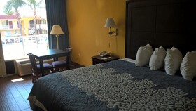 Days Inn & Suites by Wyndham Port Richey
