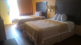 Days Inn & Suites by Wyndham Port Richey