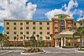 Holiday Inn Express Hotel & Suites Port St. Lucie