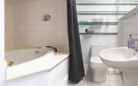 PGA Village 7 Room Golf Resort Villa by American Vacation Living