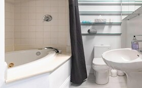 PGA Village 7 Room Golf Resort Villa by American Vacation Living