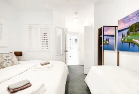 PGA Village 7 Room Golf Resort Villa by American Vacation Living