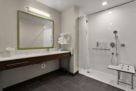 Hampton Inn & Suites Ruskin I-75