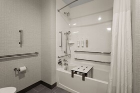 Hampton Inn & Suites Ruskin I-75