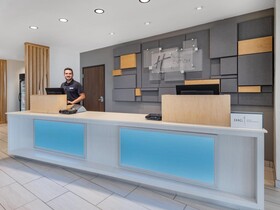Holiday Inn Express & Suites Ruskin