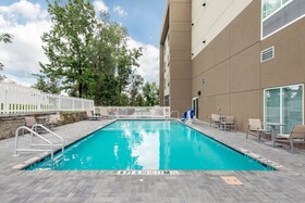 Holiday Inn Express & Suites Ruskin