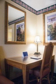 Polynesian Inn