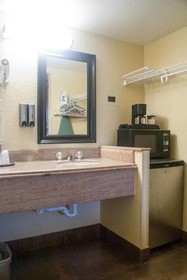 Polynesian Inn