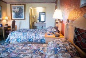 Polynesian Inn