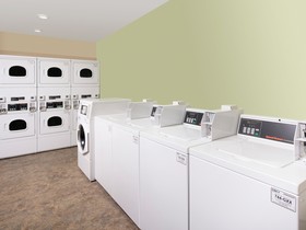Extended Stay America Select Suites Orlando Sanford - Airport