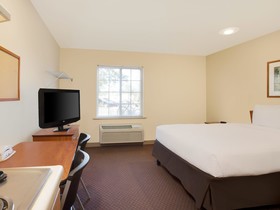 Extended Stay America Select Suites Orlando Sanford - Airport
