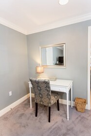 Kings Crown Condominiums