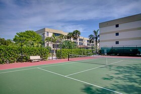 Kings Crown Condominiums