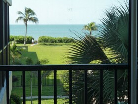 Kings Crown Condominiums