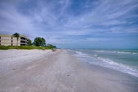 Kings Crown Condominiums