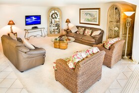 Kings Crown Condominiums