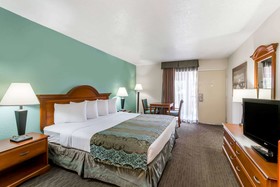 Baymont by Wyndham Sarasota