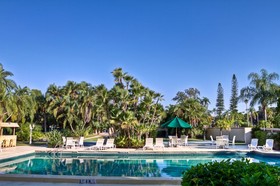 Golden Host Resort