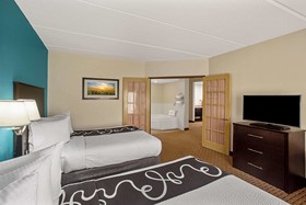Comfort Inn & Suites Sarasota I75