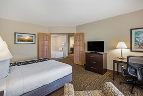 Comfort Inn & Suites Sarasota I75