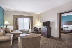 Comfort Inn & Suites Sarasota I75