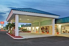 Ramada by Wyndham Sarasota Waterfront