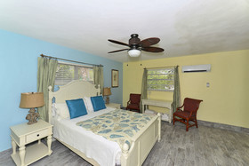 Siesta Key Palms Hotel
