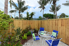 Siesta Key Palms Hotel