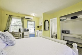 Siesta Key Palms Hotel