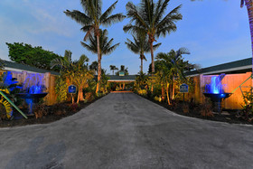 Siesta Key Palms Hotel